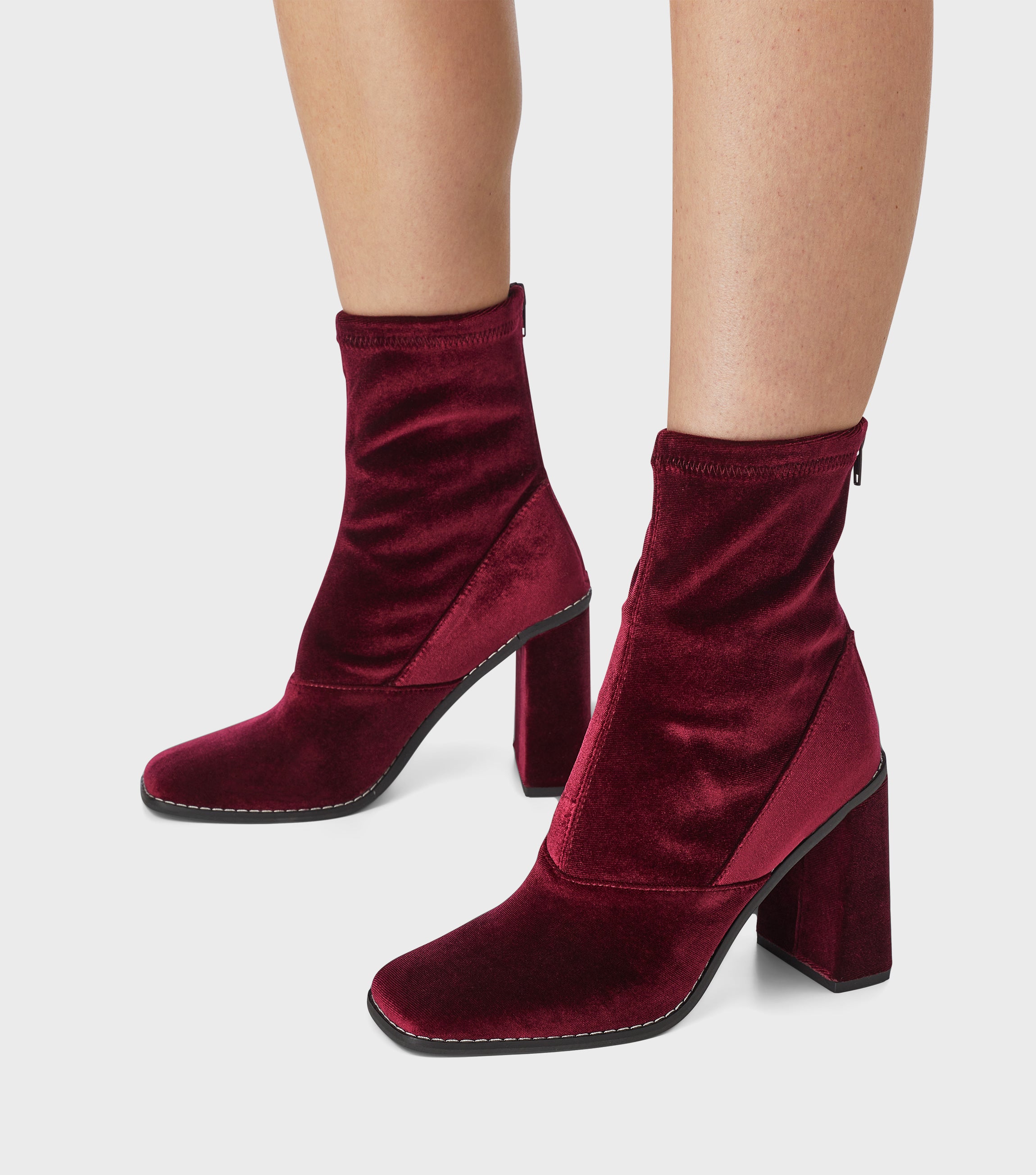 Kath Burgundy Block Heel Boots With Zip